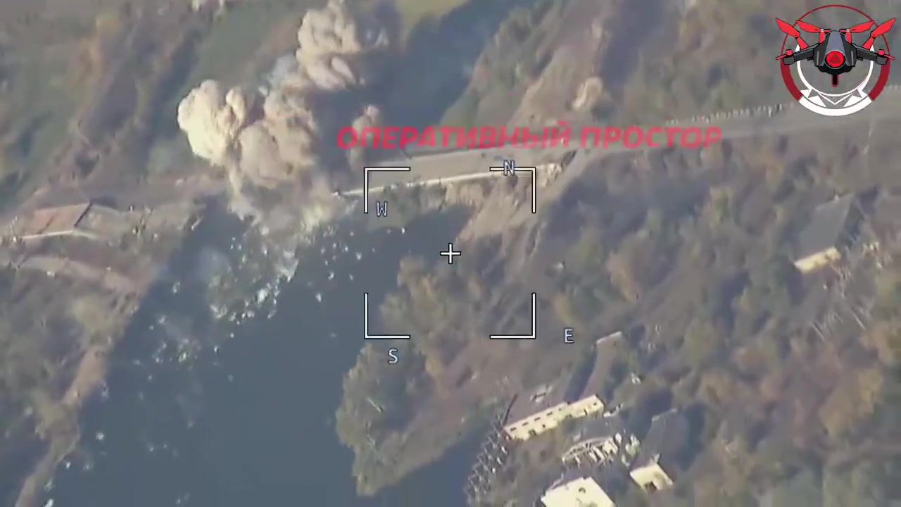 Russian air strike at the bridge over Siverskiy Donets river near Raihorodok