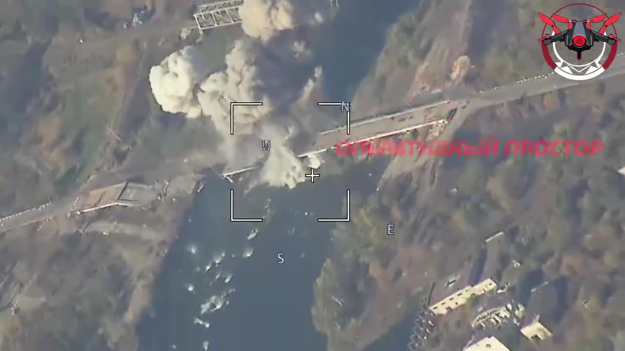 Russian air strike at the bridge over Siverskiy Donets river near Raihorodok