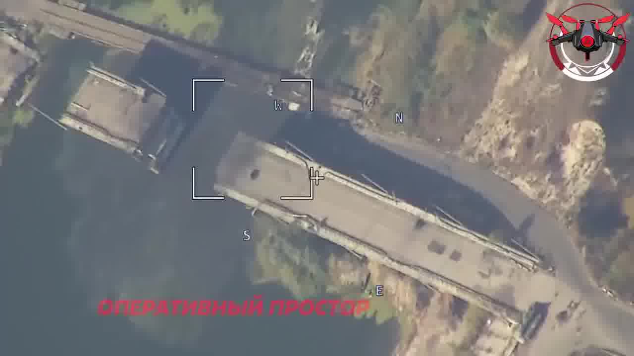 Russian air strike at the bridge over Siverskiy Donets river near Raihorodok