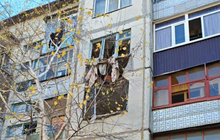 V dôsledku dnešného bombardovania v Kramatorsku a Družkivke zahynula 1 osoba a 4 osoby boli zranené.