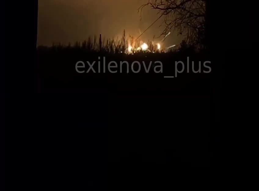 V Donecku explodoval muničný sklad v dôsledku údajného raketového útoku