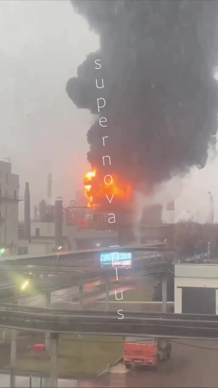 Big fire reported at Nizhnekamsneftekhim chemical plant in Nizhnekamsk in Tatarstan region of Russia
