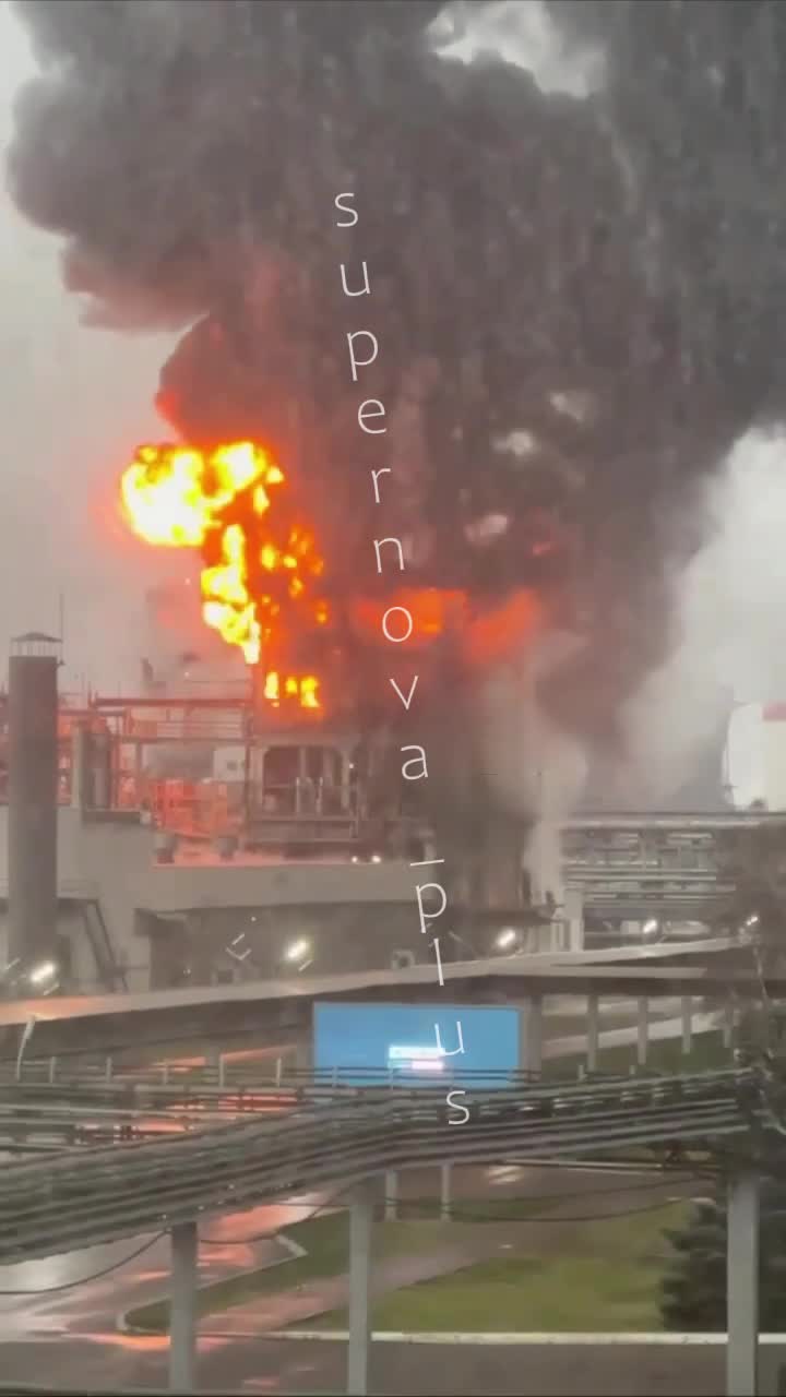 Big fire reported at Nizhnekamsneftekhim chemical plant in Nizhnekamsk in Tatarstan region of Russia