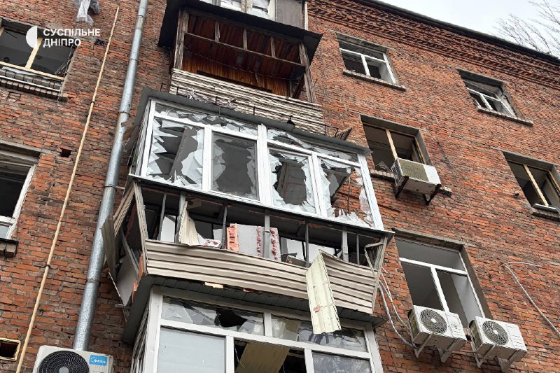 Pri ruskom útoku v Dnipro v noci utrpeli zranenia dvaja ľudia