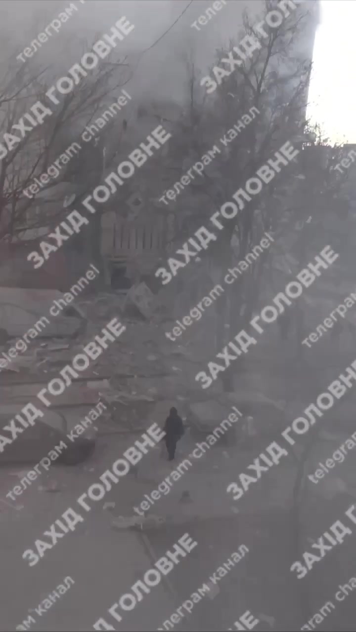 Residential apartments block was partially destroyed as result of Russian attack in Ternopil 