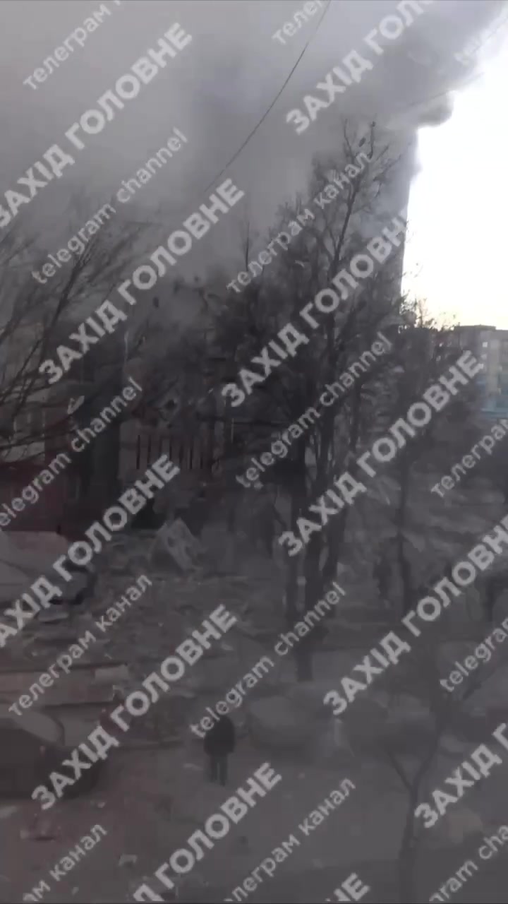 Residential apartments block was partially destroyed as result of Russian attack in Ternopil 