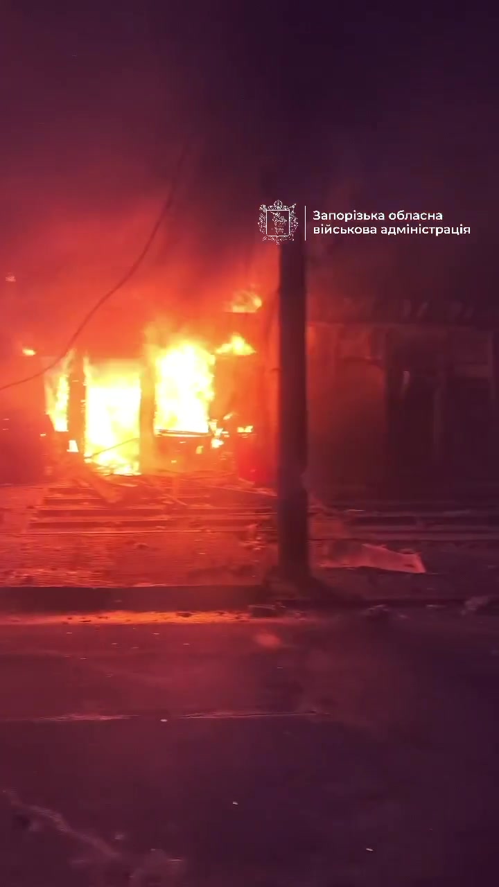 At least 2 people wounded as result of Russian airstrikes in Zaporizhzhia 