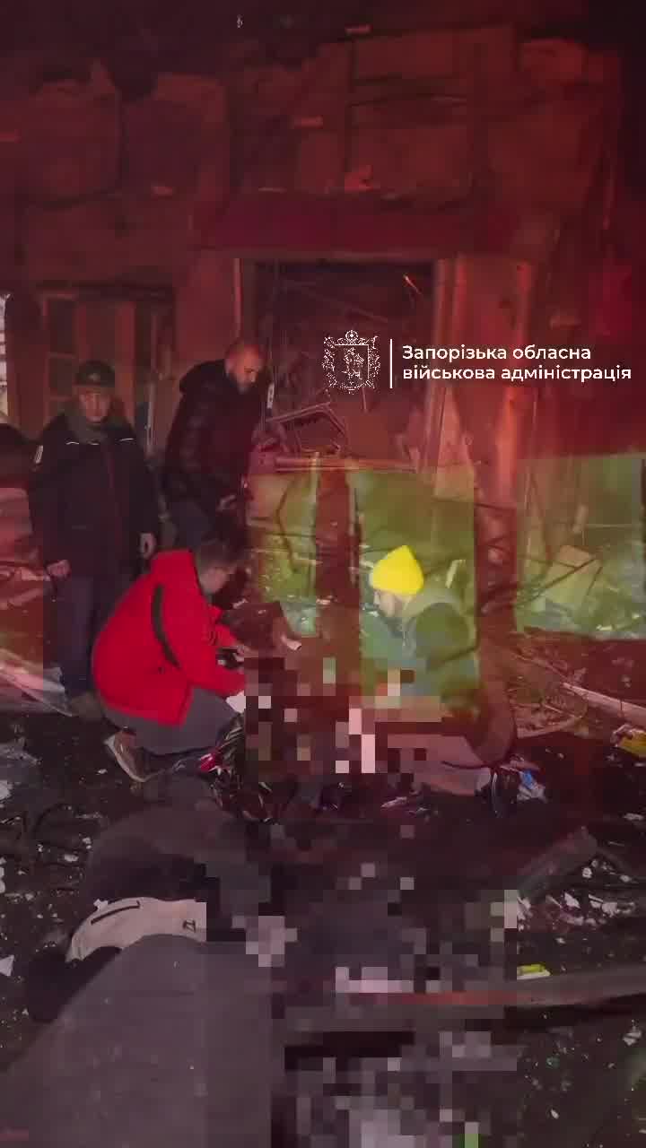 5 people killed, 3 wounded as result of Russian airstrikes in Zaporizhzhia 