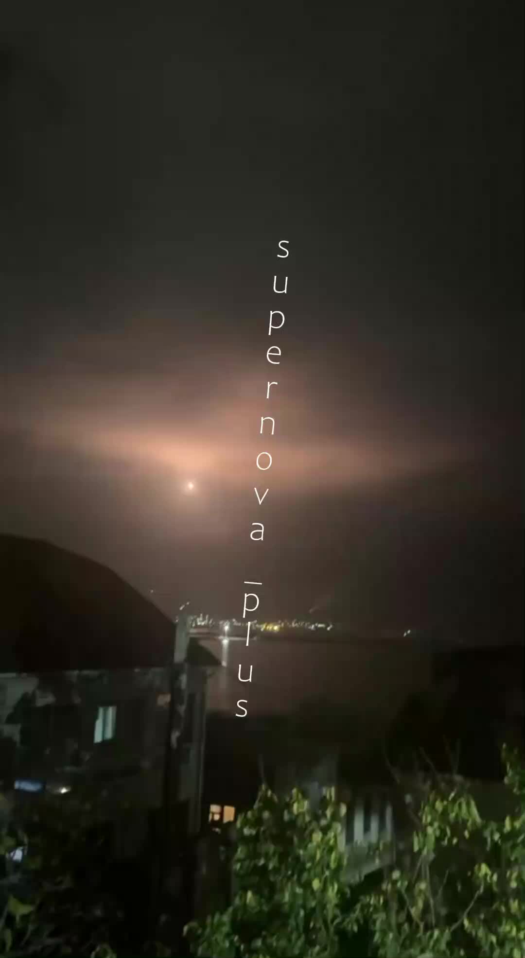 Obrona przeciwlotnicza działała w Gelenżyku i uderzyła w dom mieszkalny