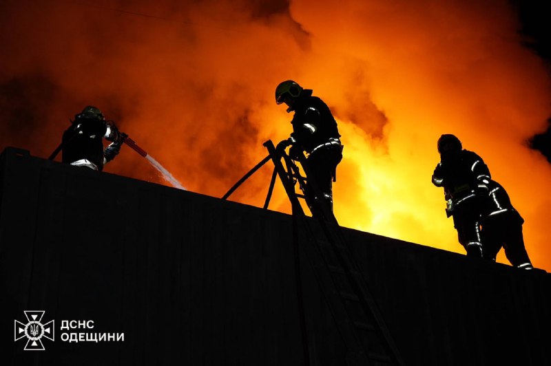 Zelensky: Our rescuers are currently working in Kyiv at the sites of Russian strikes. The main Russian strike at night was on the capital and the region, and there is a lot of damage to residential buildings and civilian infrastructure in the city. As of now, thirteen people are known to have been injured and six killed. There is destruction in the Odesa region: there were strikes on ports, food and infrastructure - no military sense. They also struck in the Dnipro, Kharkiv, Chernihiv and Cherkasy regions. The main targets are power infrastructure and everything that ensures normal life. In total, the Russians used 22 missiles of various types, including aeroballistic ones, and more than 460 drones