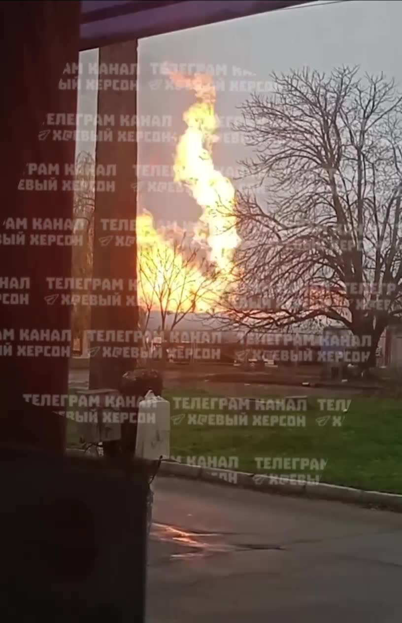 Big fire in Kherson as result of shelling