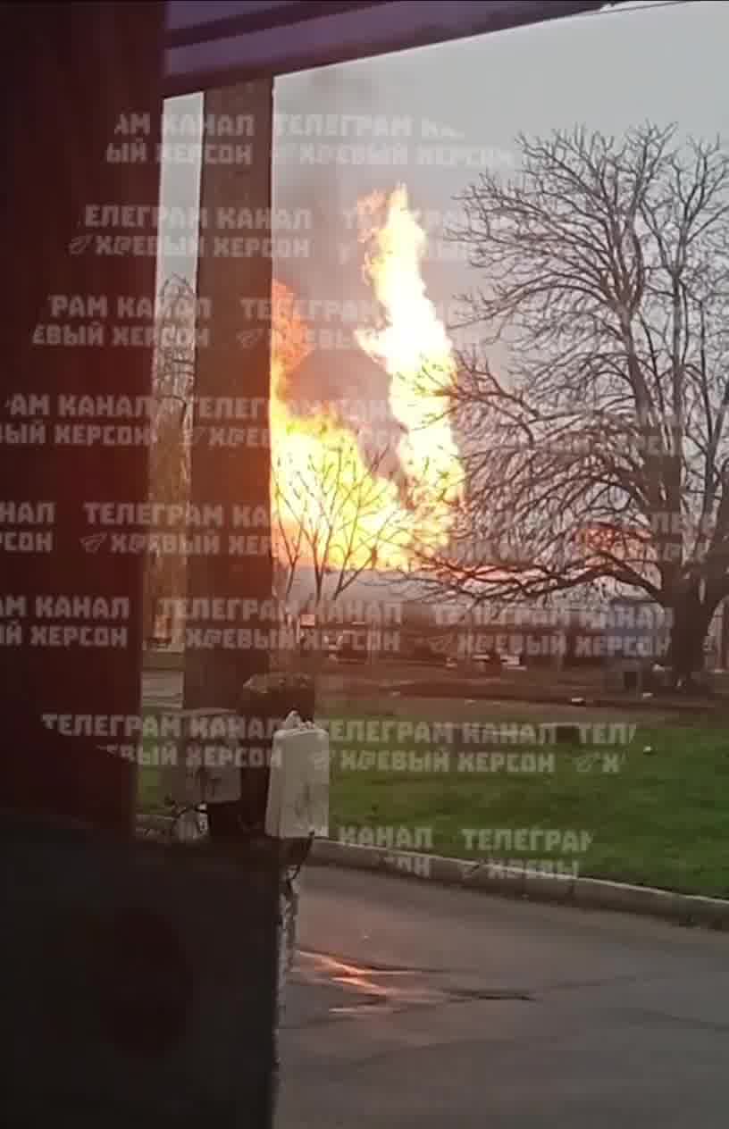 Big fire in Kherson as result of shelling