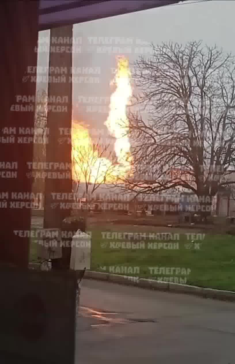 Big fire in Kherson as result of shelling