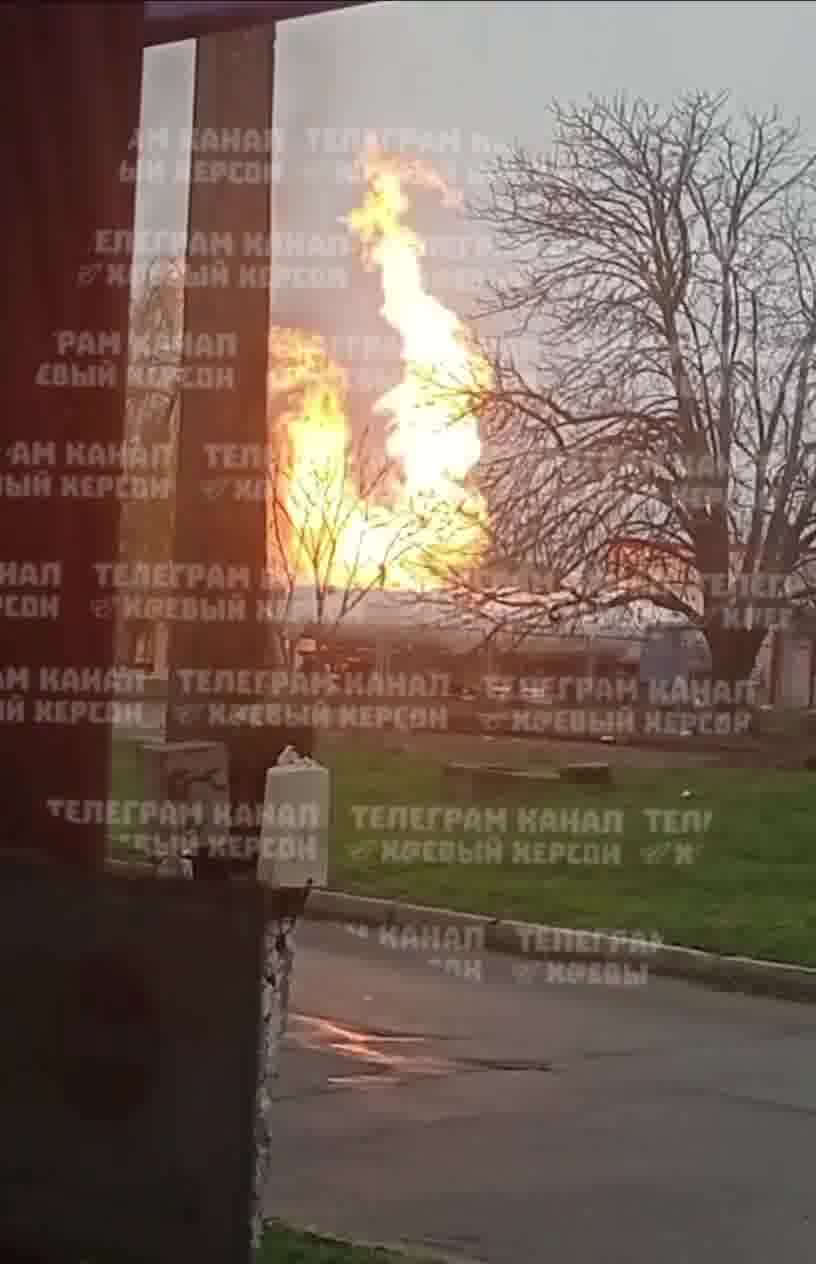 Big fire in Kherson as result of shelling