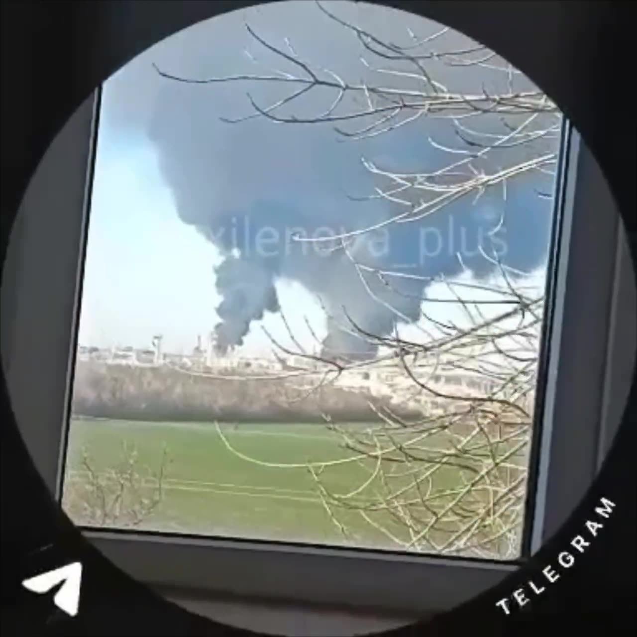 Explosions and fire reported at Novoskhakhtinsky oil refinery