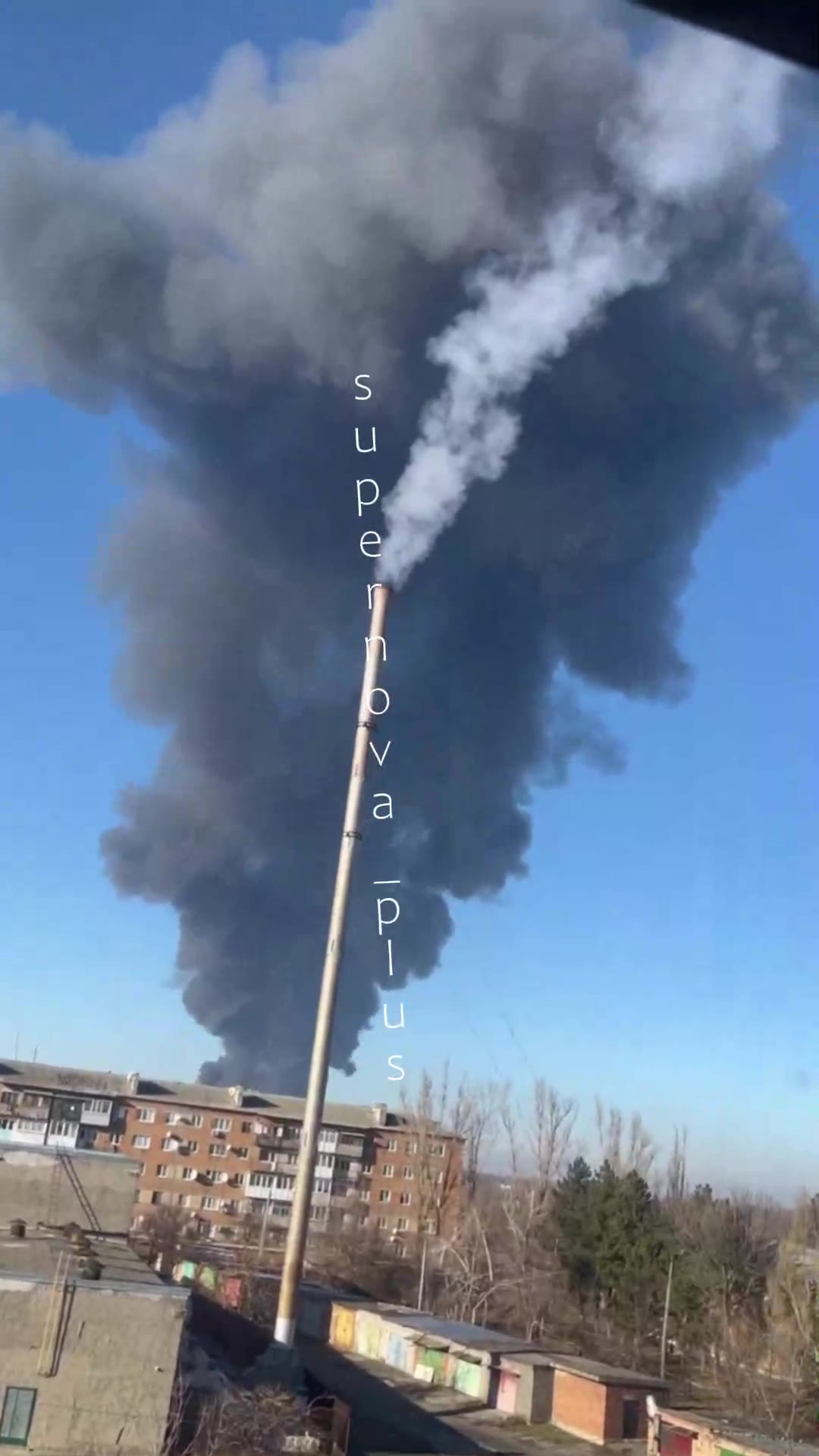 6 violent explosions were reported in Novoshaktinske