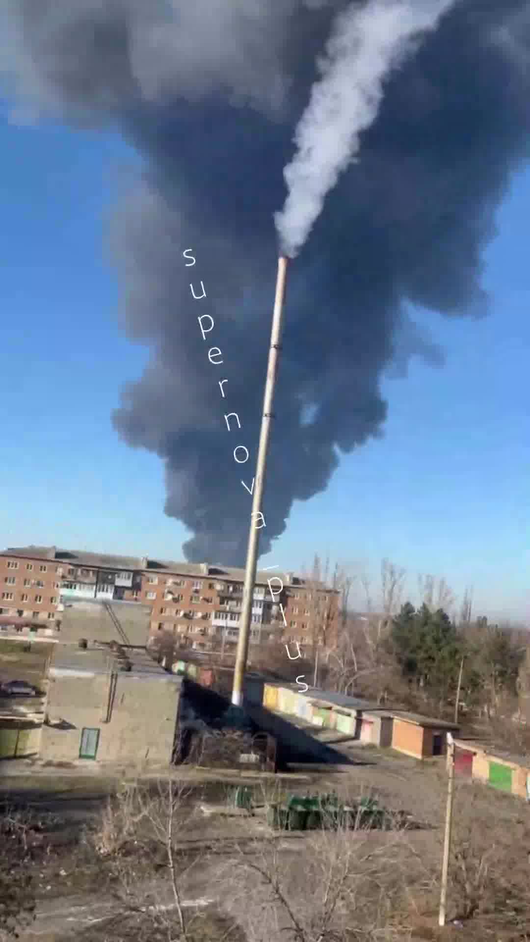 6 violent explosions were reported in Novoshaktinske