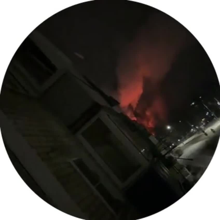 लिपेत्स्क क्षेत्र के येल्ट्स में स्थित एनर्जिया संयंत्र पर ड्रोन से हमला किया गया है।