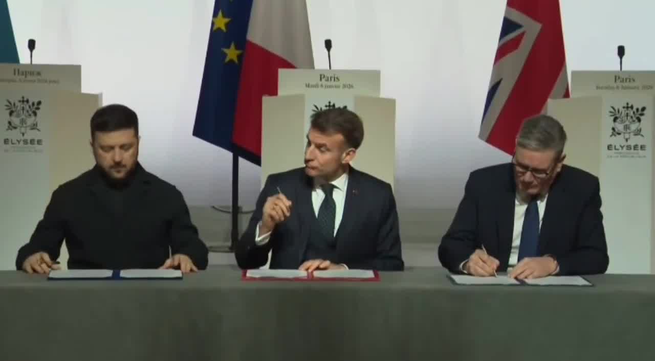 During the meeting of the Coalition of the Willing in Paris, Ukrainian President Zelensky, French President Macron and British Prime Minister Starmer signed a declaration of intent on the deployment of a multinational force in Ukraine following a ceasefire