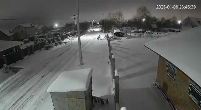 Alleged video of strike of intermediate-range ballistic missile (IRBM) with Multiple independently targetable reentry vehicle (MIRV) against Lviv