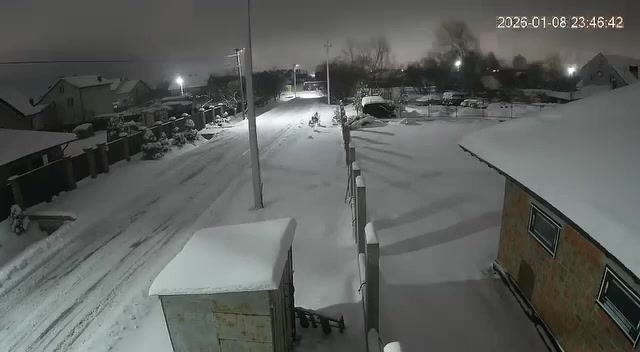 Alleged video of strike of intermediate-range ballistic missile (IRBM) with Multiple independently targetable reentry vehicle (MIRV) against Lviv