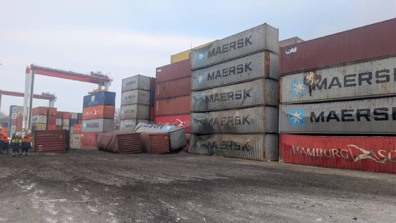 1 person wounded as result of Russian missile strike at the civilian port in Odesa region