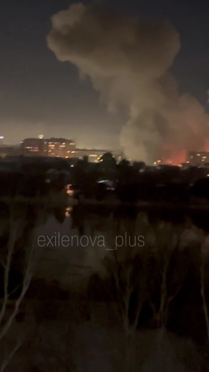Violent explosions in Afipskiy of Krasnodar Krai, traces of air defense missiles seen