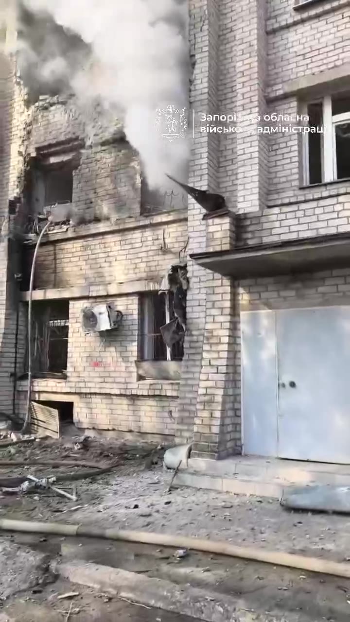Russian troops strike maternity hospital in Zaporizhia. So far two injured reported