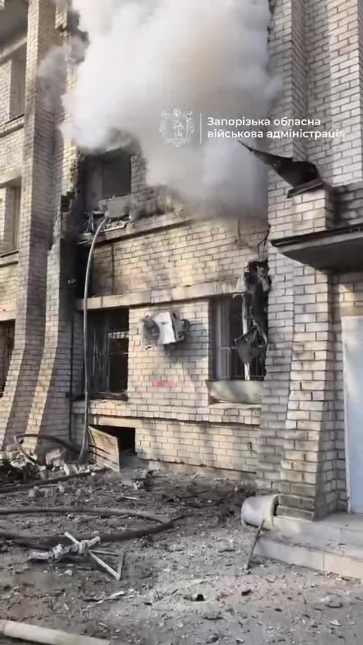 Russian troops strike maternity hospital in Zaporizhia. So far two injured reported