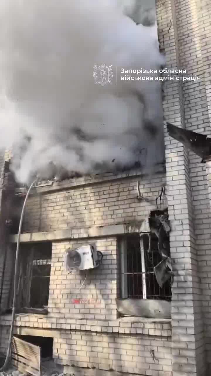 Russian troops strike maternity hospital in Zaporizhia. So far two injured reported