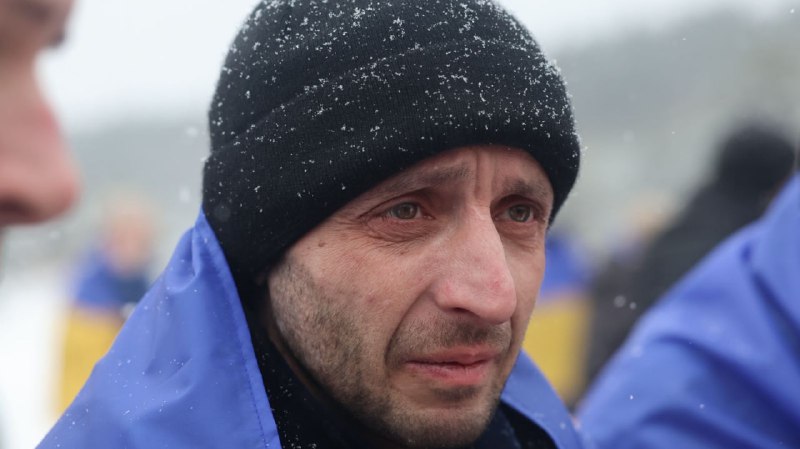 157 Ukrainian servicemen and civilians were released from the Russian captivity in a new prisoners exchange 