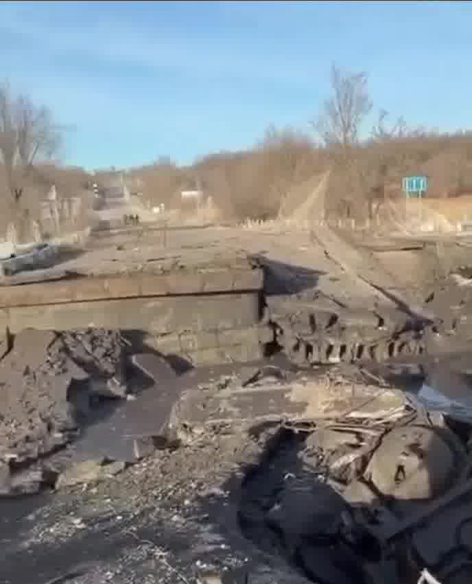 Bridge in Vasylivka was fully destroyed 