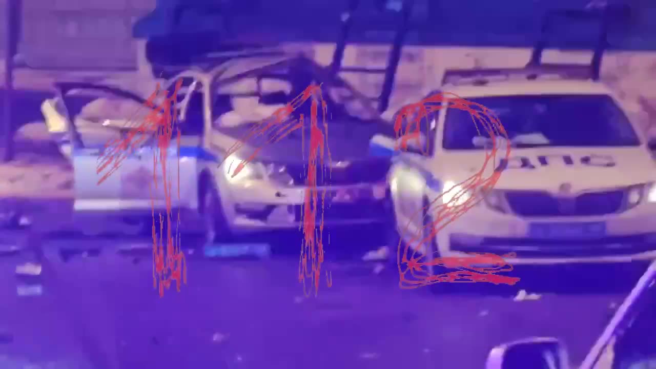 Policeman killed, 2 wounded as result of the blast of unknown device, triggered by a man at Savelovskiy railway station in Moscow. Bomber killed as well. Russian FSB blames Ukraine