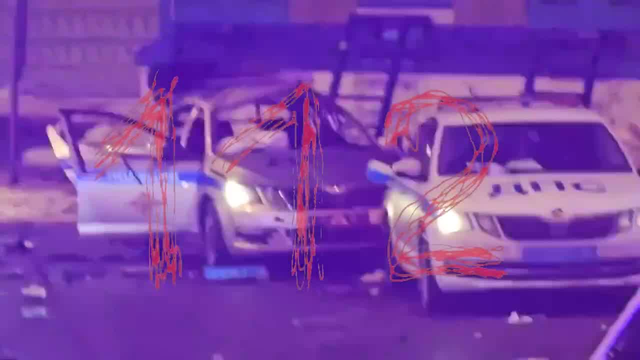 Policeman killed, 2 wounded as result of the blast of unknown device, triggered by a man at Savelovskiy railway station in Moscow. Bomber killed as well. Russian FSB blames Ukraine