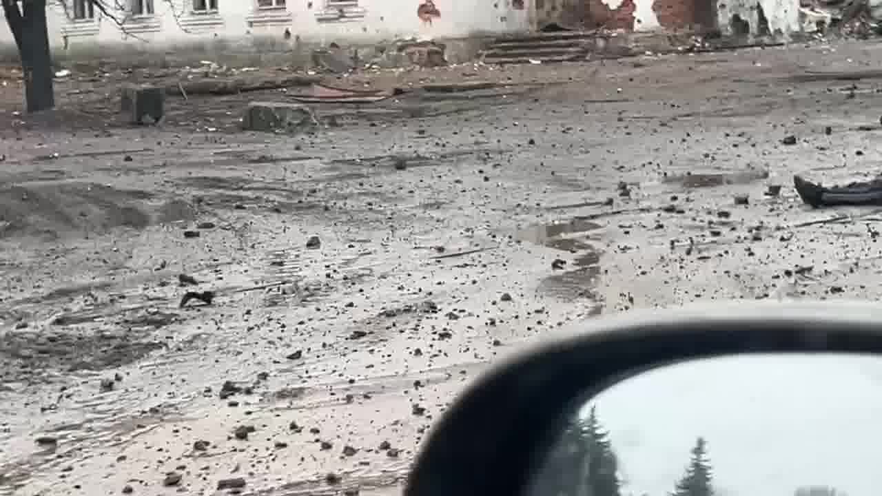 2 people killed, 1 wounded as result of airstrikes in Druzhkivka