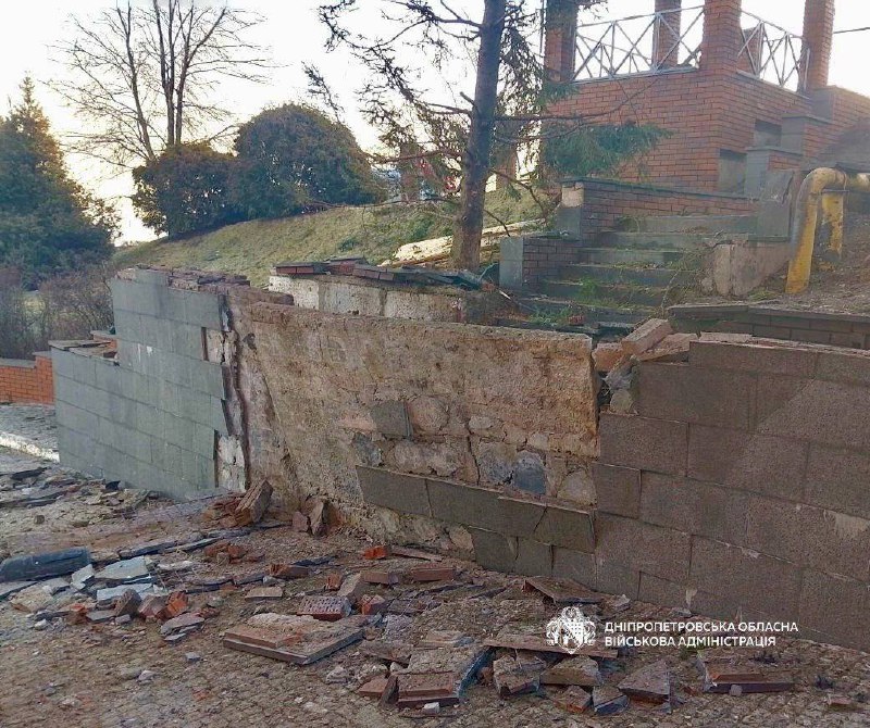 Una persona resultó herida como resultado de ataques con drones en la ciudad de Dnipro durante la noche.