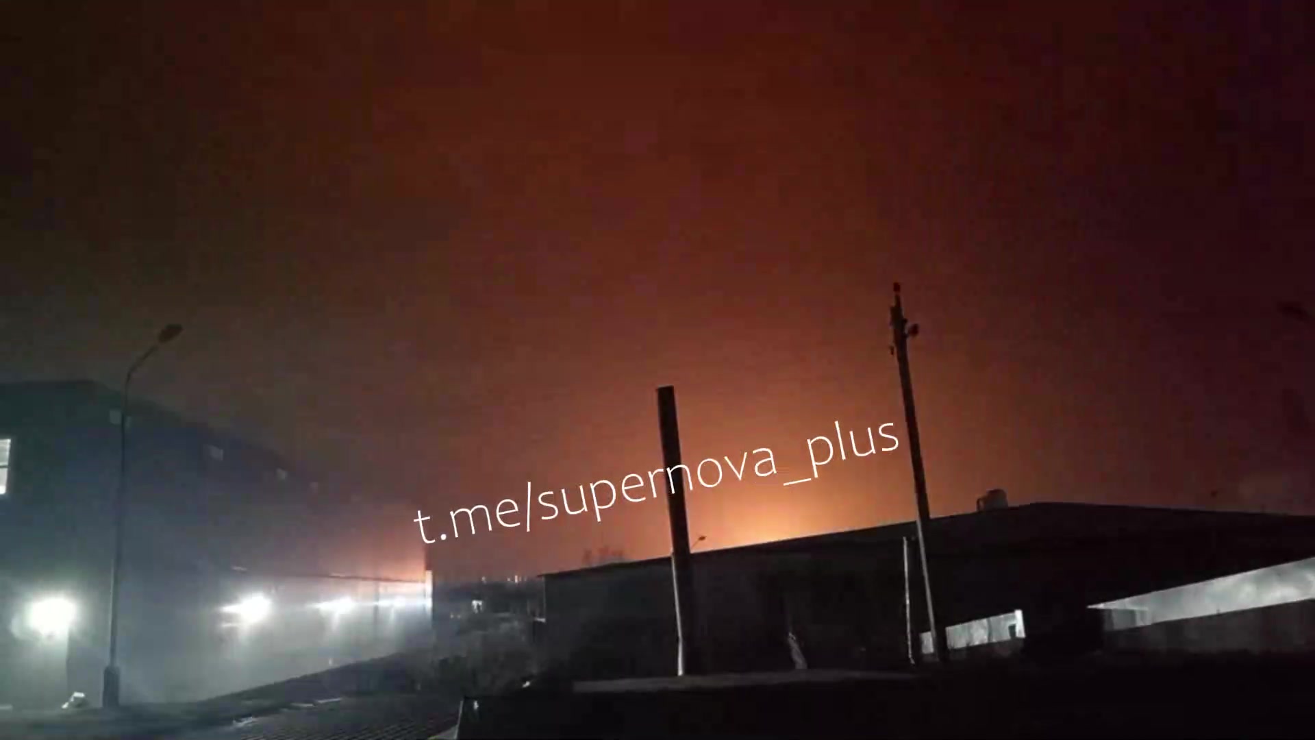 Explosion were reported in Saratov and Engels