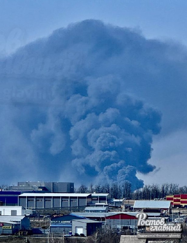 Big fire at the fuel depot near Rostov