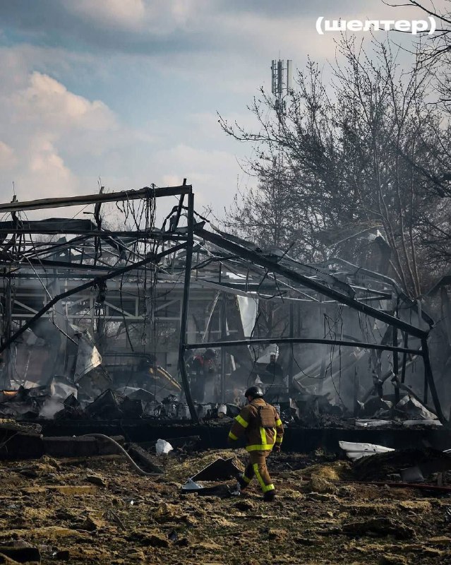1 person killed,  3 wounded as result of ballistic missile strike at the enterprise in Chernihiv today