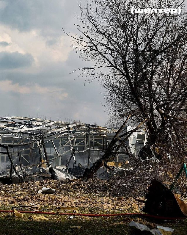 1 person killed,  3 wounded as result of ballistic missile strike at the enterprise in Chernihiv today