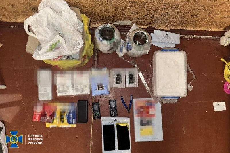 Security Service of Ukraine detained a Russian agent couple in Kharkiv who were preparing a terrorist attack in the city center. They planned to plant an explosive device in a crowded place and detonate it remotely.