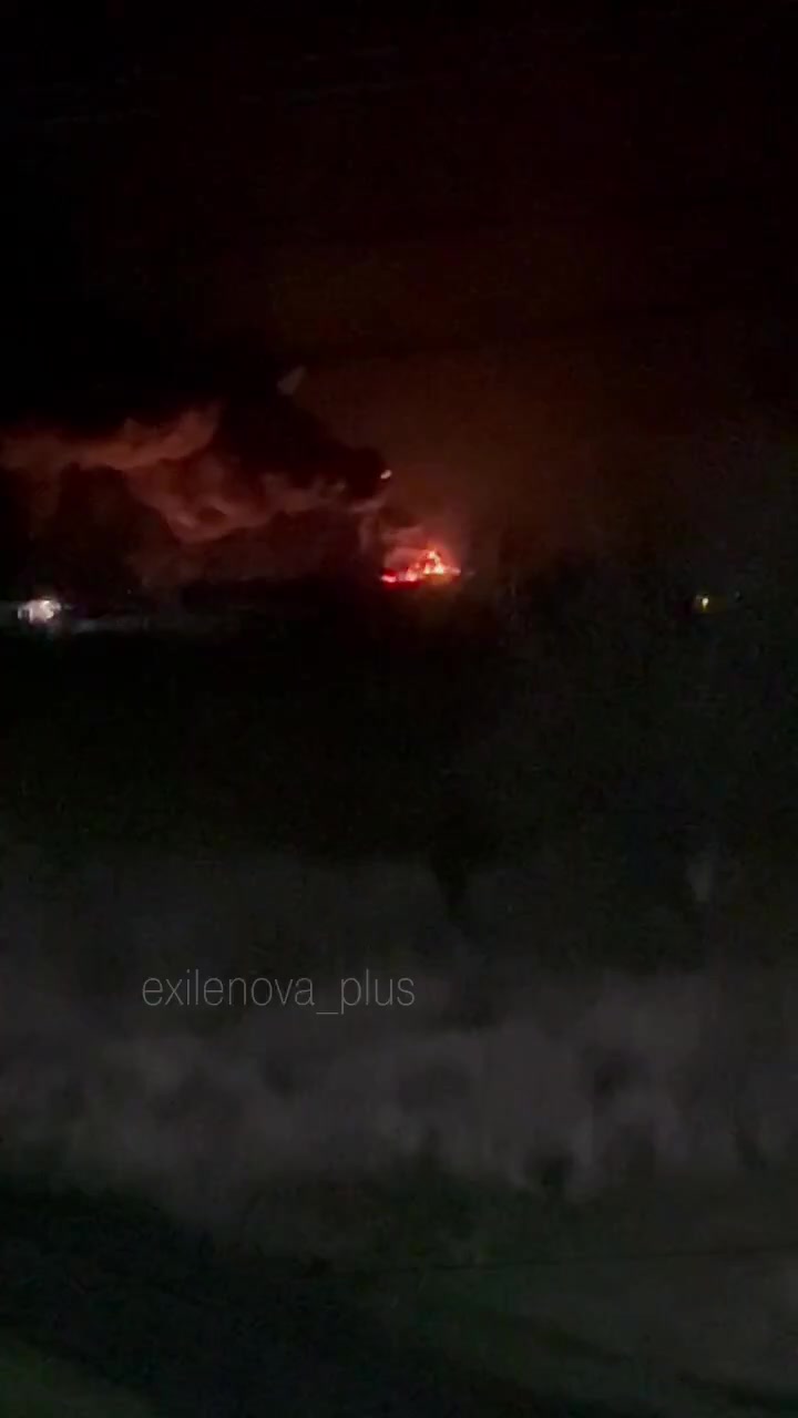 Explosions and fire reported in Dovzhansk at the occupied part of Luhansk region of Ukraine