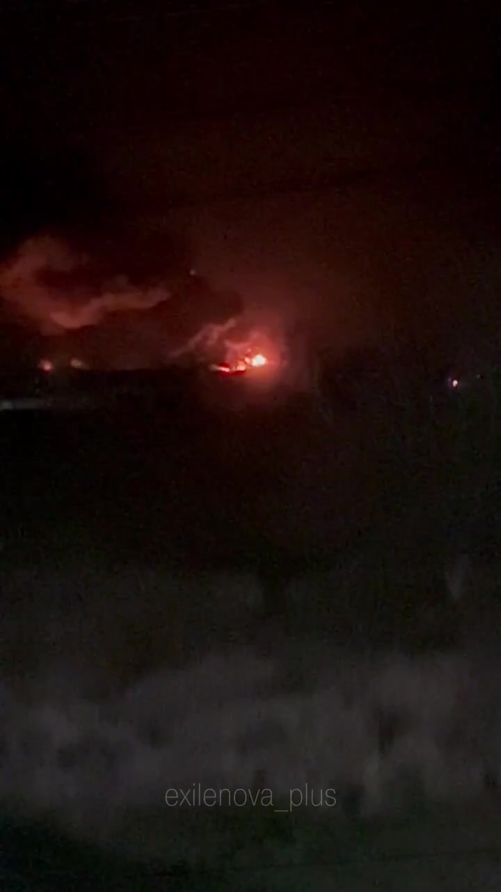 Explosions and fire reported in Dovzhansk at the occupied part of Luhansk region of Ukraine