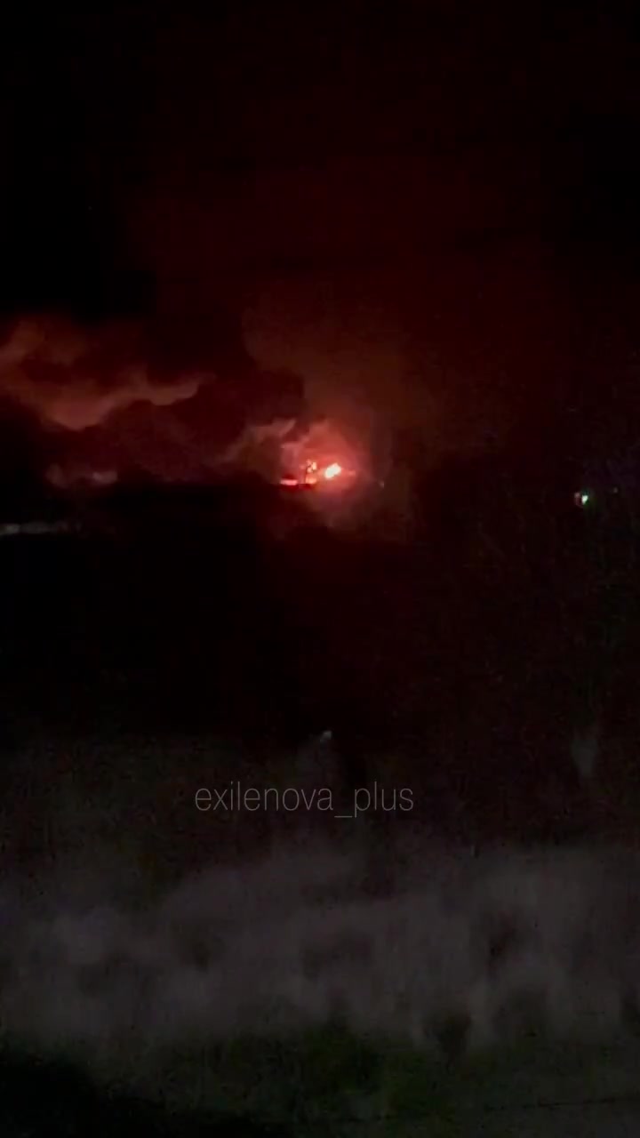 Explosions and fire reported in Dovzhansk at the occupied part of Luhansk region of Ukraine