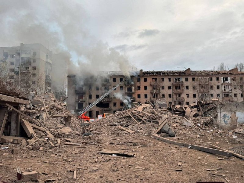 1 person wounded as result of an airstrike with FAB-1500 bomb in central part of Sloviansk