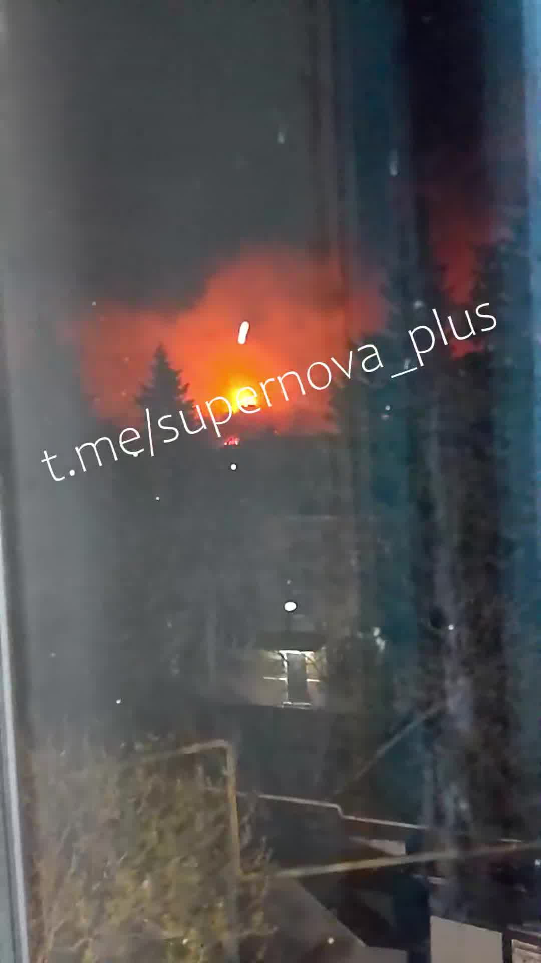 Fire at the oil refinery in Tuapse after explosions overnight