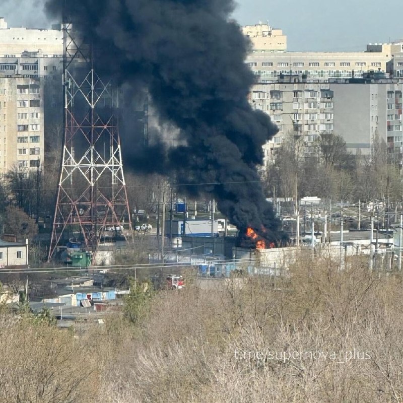 Belgorod yakınlarında Yuzhnaya trafo merkezi yanıyor