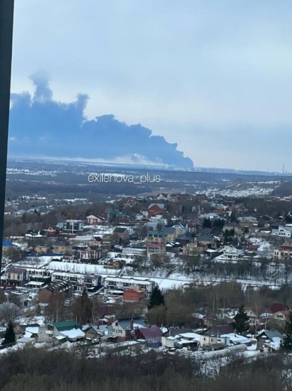 Fuel reservoir is on fire after drones strike at the Horkiy pumping station near Meshikha village of Kstovo district of Nizhny Novgorod region of Russia