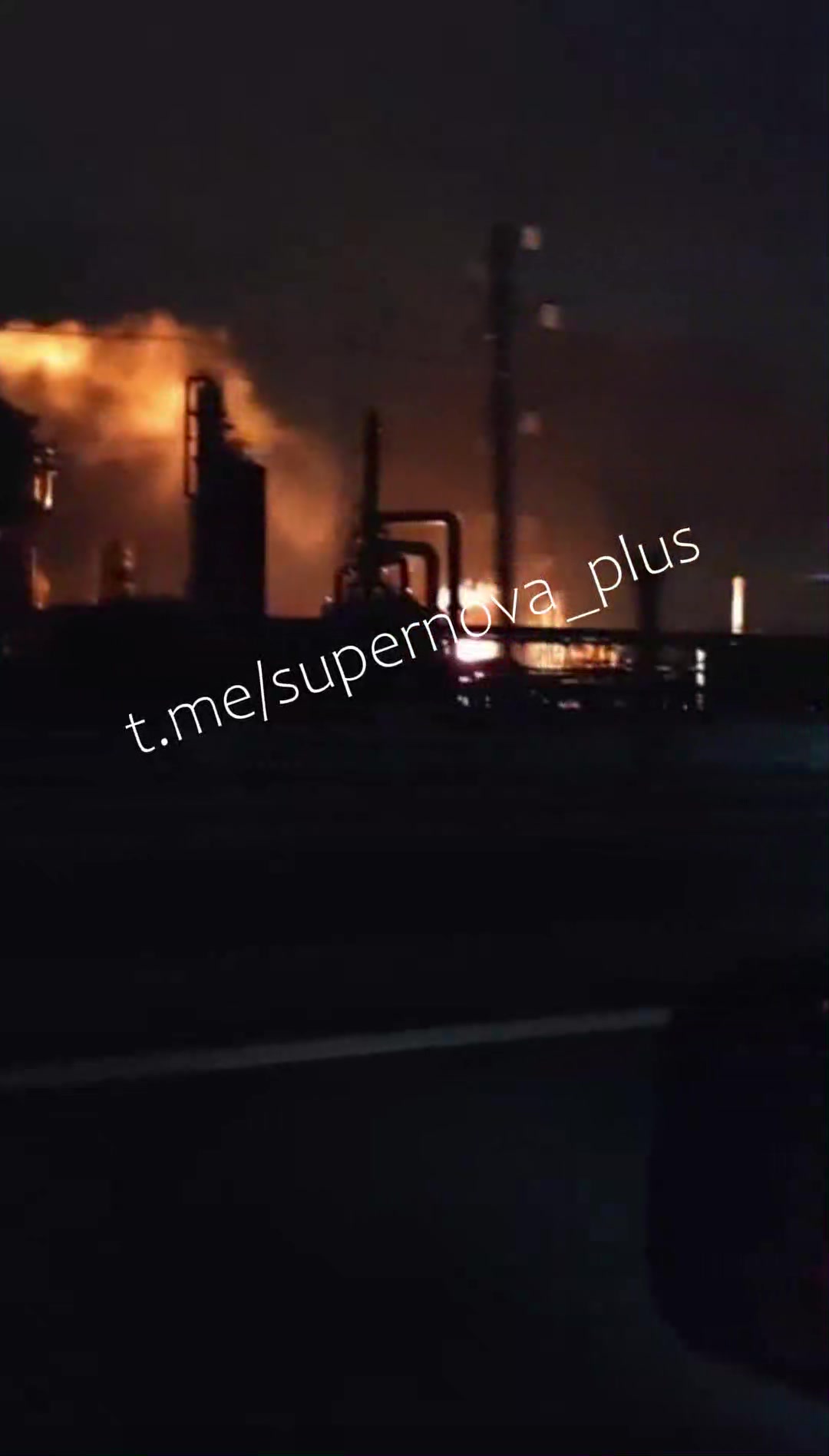 Explosions were reported at the Yaroslavl oil refinery
