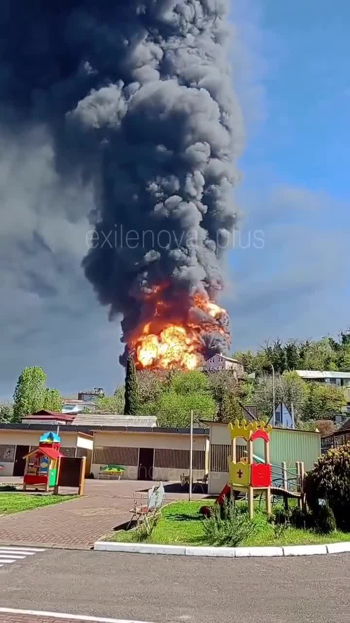 W rafinerii ropy naftowej Tuapse doszło do eksplozji kolejnych zbiorników paliwa